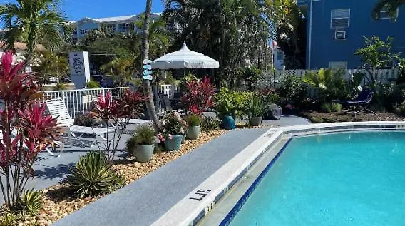 Honu Cove Hotel