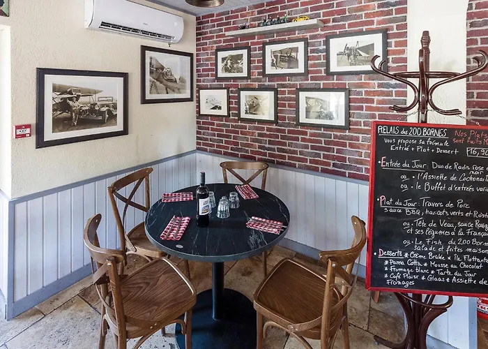 Logis Hotel Les 200 Bornes