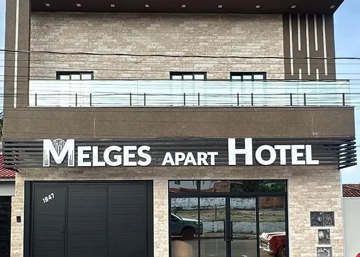 Melges Apart Hotel