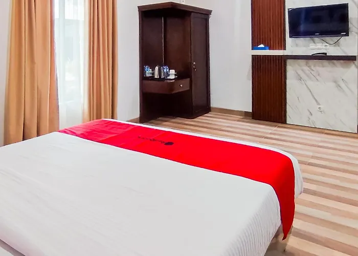 Reddoorz Plus Syariah At Rizano Homestay Batu Sangkar