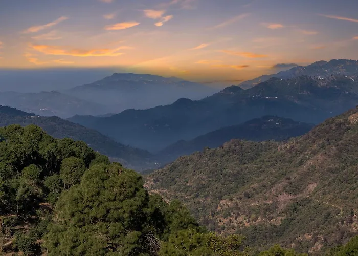 The Snow Leopard 6Bhk Villa - Family Groups & Events & Open Air Rooftop & Balcony