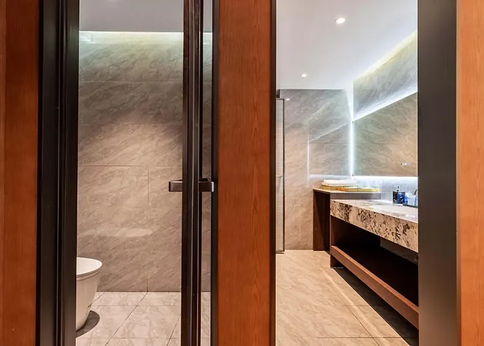 Jade Peak Hot Spring Villa