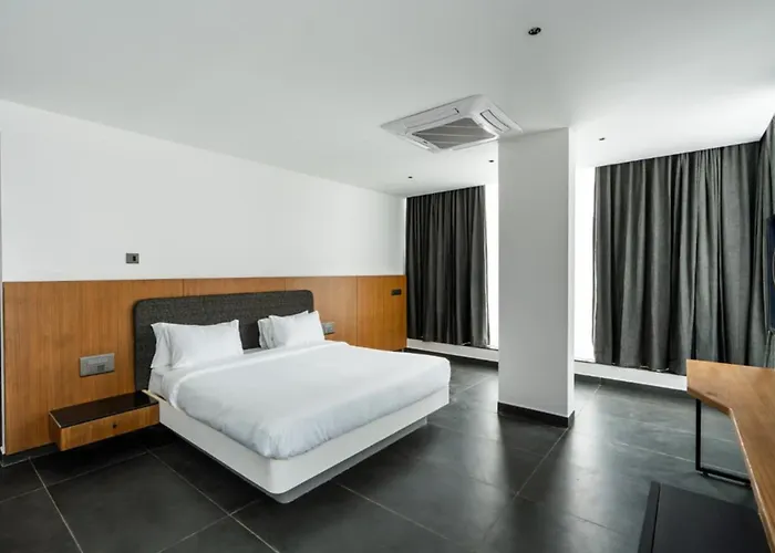 Avm Elite Suites Malur