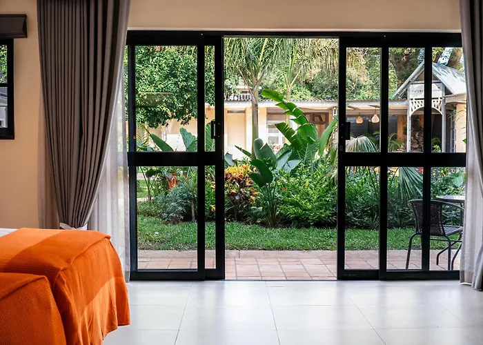 Victoria Falls Oasis