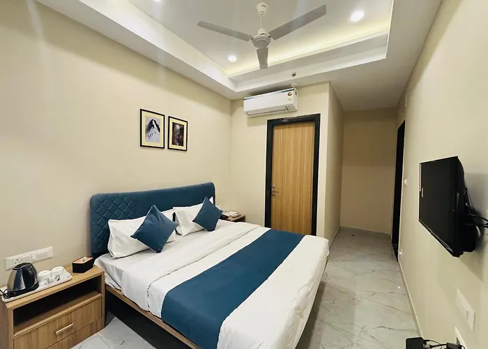 Mg Plaza Hotel