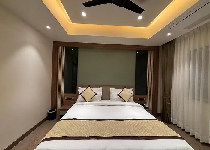 Hotel Raj Hari Palace