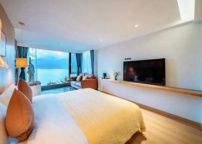 Dali Nanshenan South Sea View Holiday Villa