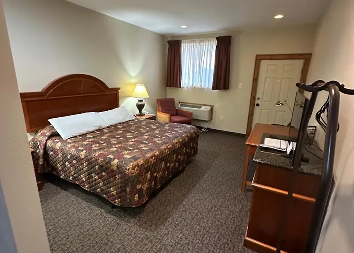 The Rushford Inn