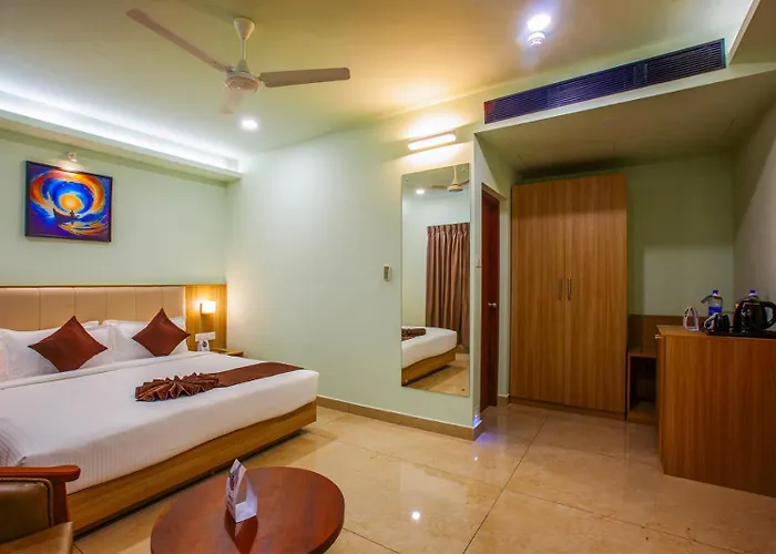 Hotel Maas Residency