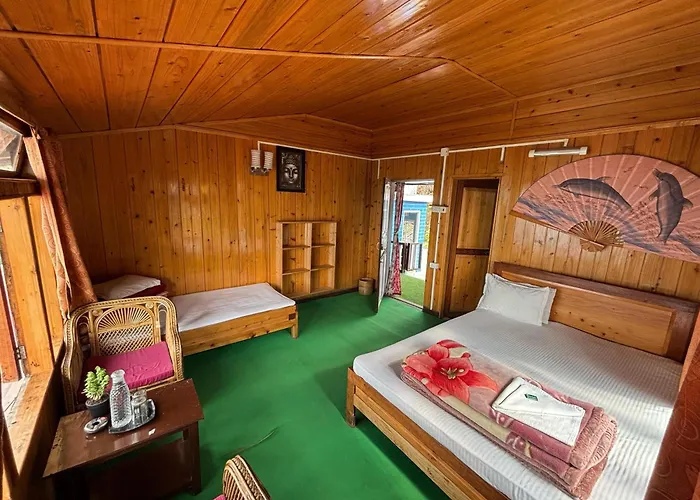 Red Panda Ecohut