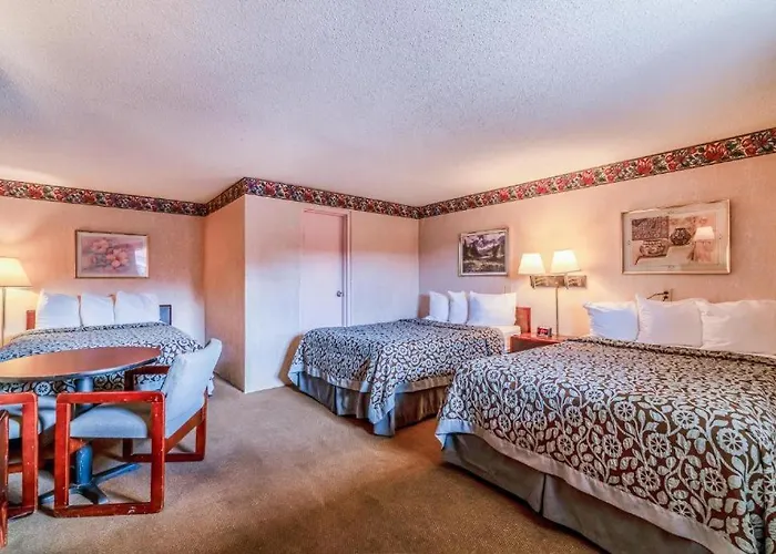 Ozark Junction Inn