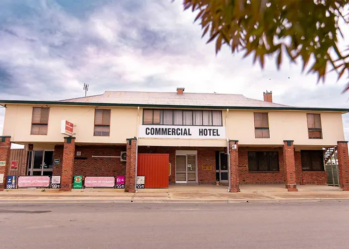 Commercial Hotel