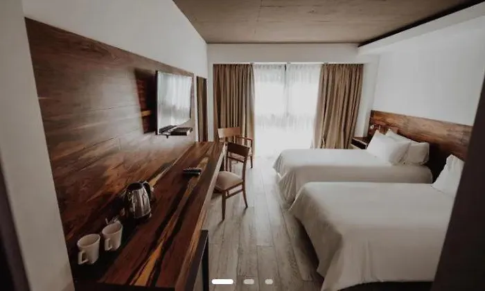 La Urumpta Hotel Aken Mind