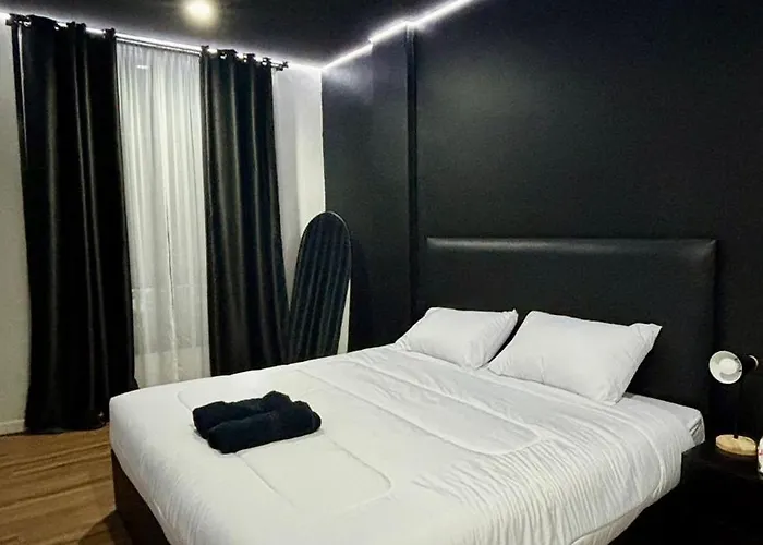 Atrium Kathu Hotel
