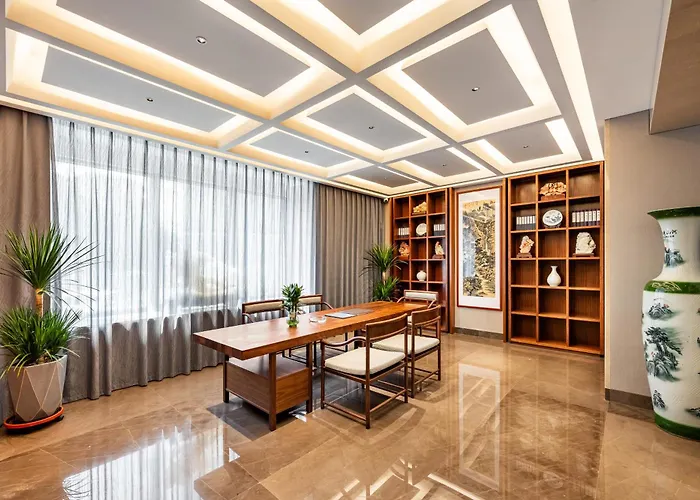 Wuwei Binhu Hotel