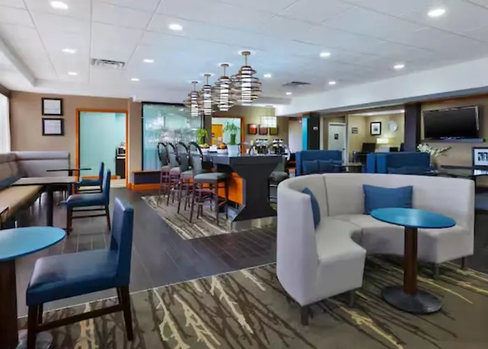 Hampton Inn