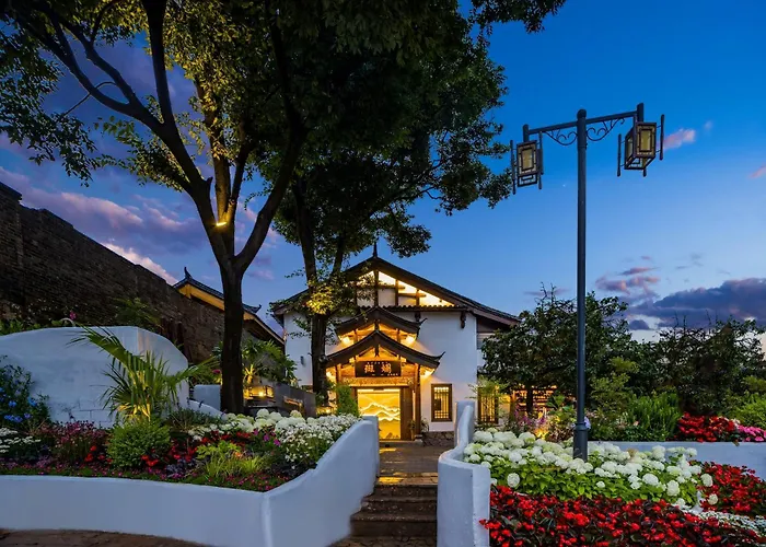 The Panorama Designer Villa & Cafe - Chinese Naxi Style Courtyard - Complimentary Airport Pick-Up For 3 Nights & Tailor-Made Tours
