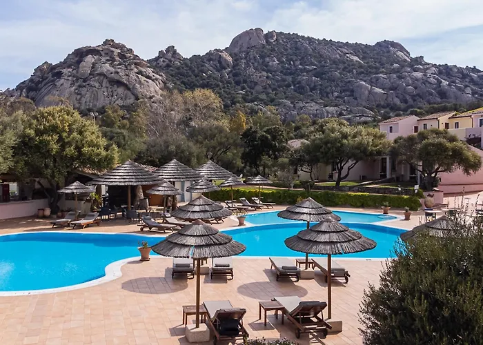 Hotel With Swimming Pool Near Baja Sardinia