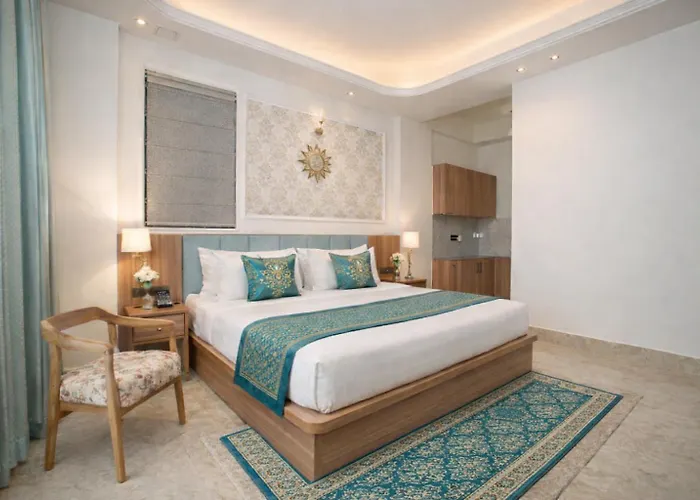 Hotel Signature By Carlton - Golf Course Road