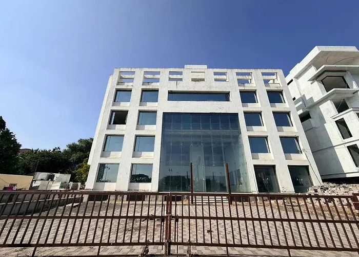 Palette Hotel And Resort Pandharpur Bus Terminal