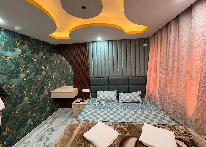 Hotel Sahil - City Center, Lalchowk