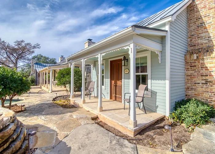 Blacksmith Quarter'S On Barons Creek