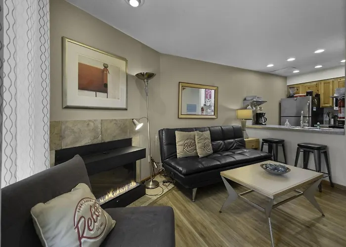 Beaches Inn Townhomes