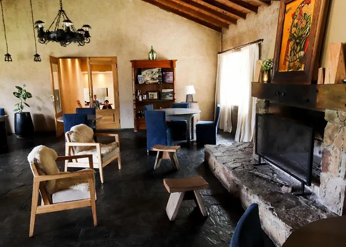 Hotel Termas Lahuen Co