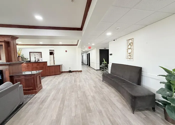 Black Gold Suites Stanley