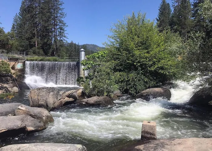Cedar Springs Retreats