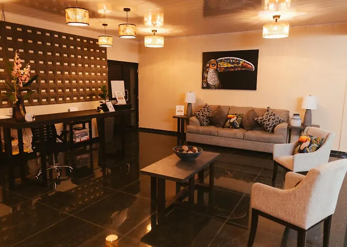 Hotel Plaza Los Tucanes