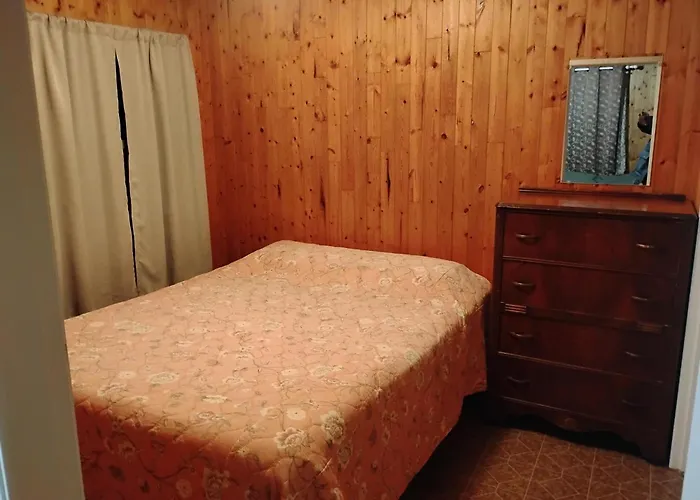 Sunny Shores Sooke Motel & Camping Resort