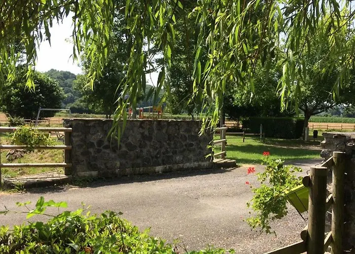 Chalet Avec Terrasse Pour 4 Personnes A Oloron-Sainte-Marie - Api-1-52-954