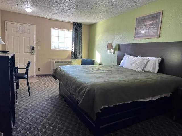 Deerfield Inn & Suits