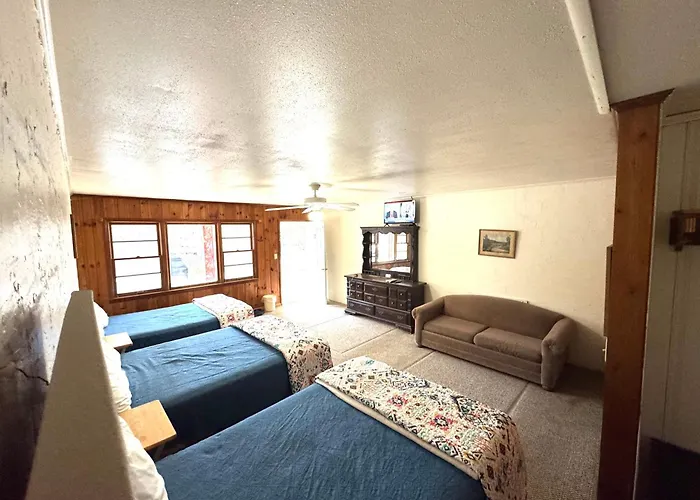 Parkview Lodge & Cabins