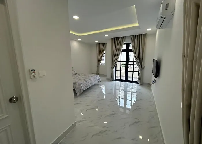 Charming 4-Bedroom Townhome In Vibrant Phnom Penh!