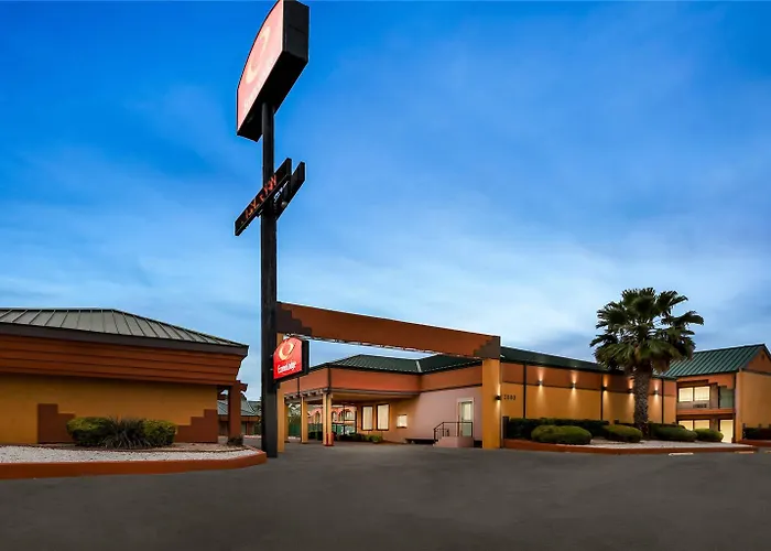 Econo Lodge Del Rio
