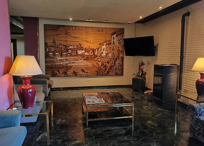 Hotel Rey Sancho Ramirez