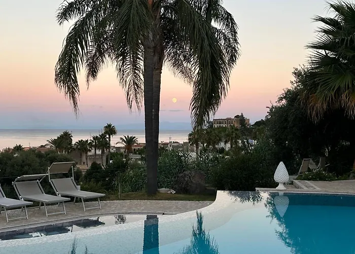 Hotel Mea - Aeolian Charme