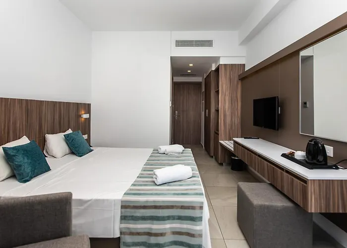 Eleana Hotel