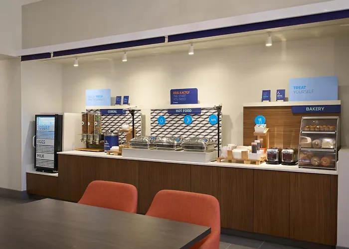 Holiday Inn Express Hotel & Suites Kendall East-Miami By Ihg