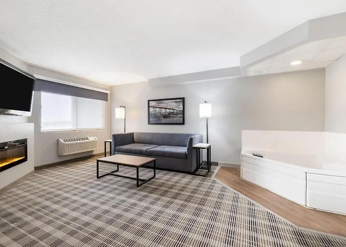 Americinn By Wyndham Valley City Conference Center