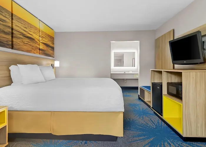 Days Inn By Wyndham Ocean Springs