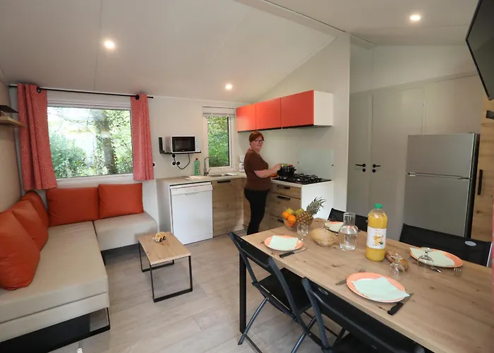 Camping Le Val De Trie
