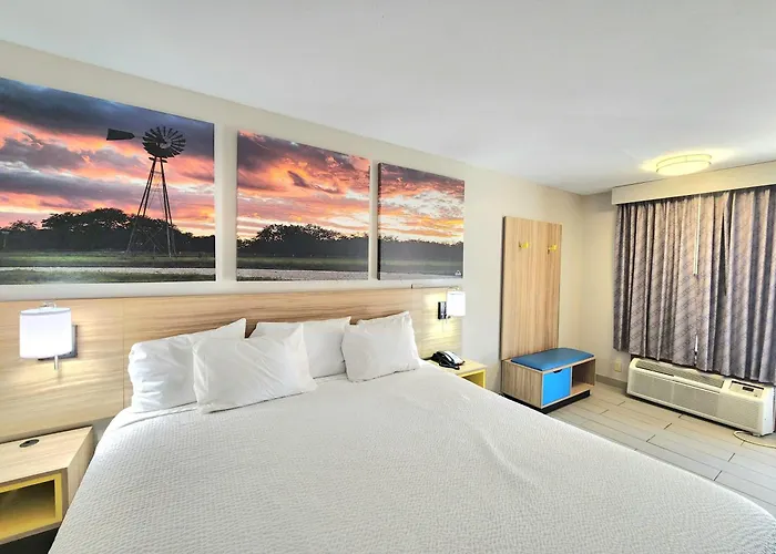 Days Inn By Wyndham Mcallen