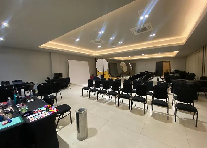 Arua Hotel, Restaurante E Convencoes