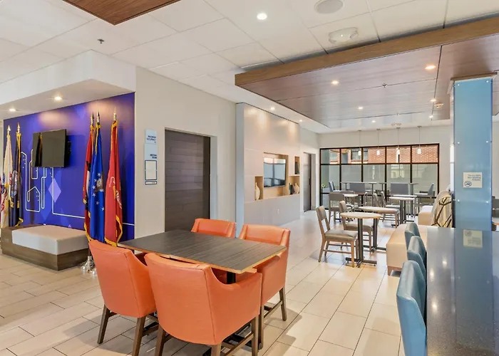 Holiday Inn Express & Suites White Hall By Ihg