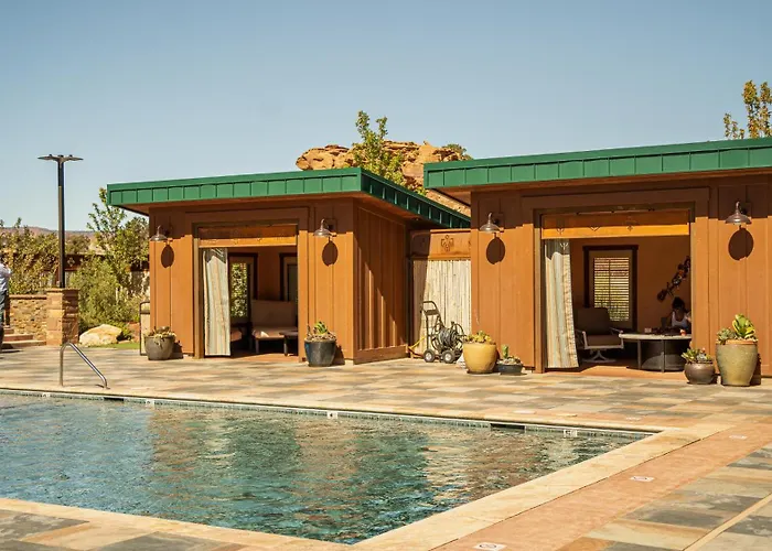 Cougar Ridge Resort