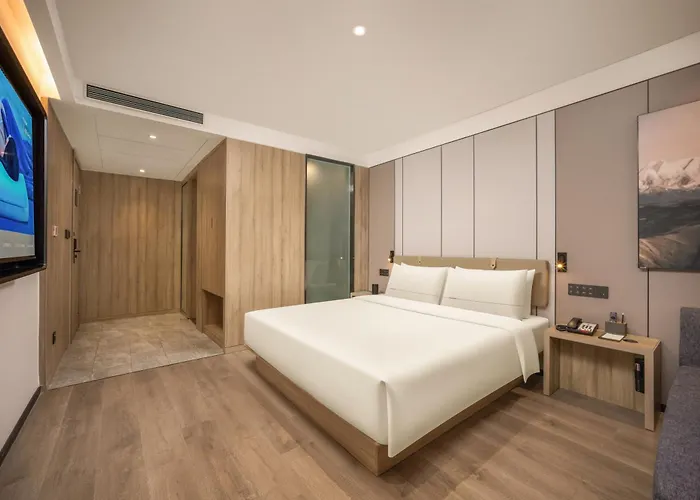 Atour Hotel Weihai City Center