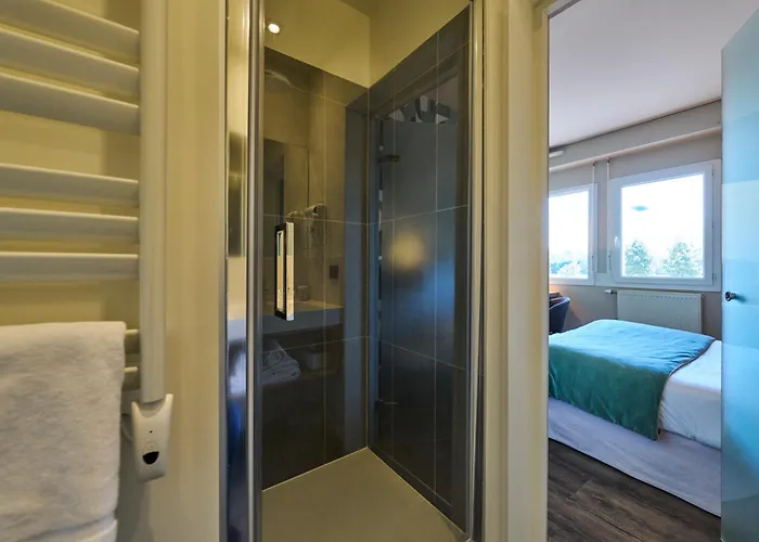 Hotel Le Corbusson Laval Ouest